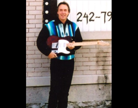 2788withguitarcolour.jpg