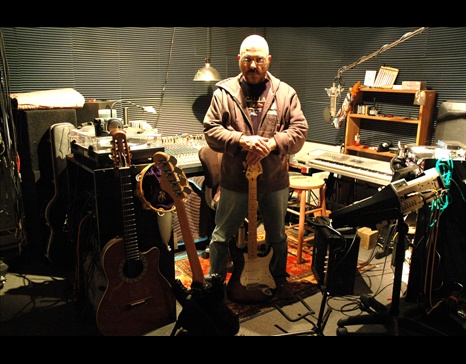 23336studi pose w strat 11 24 2011.jpg